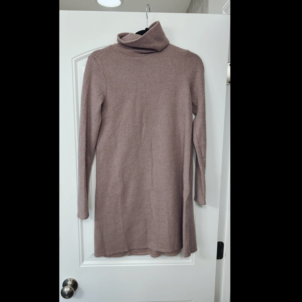 *sold* Lulu’s Dusty Lavender Long Sleeve Dress